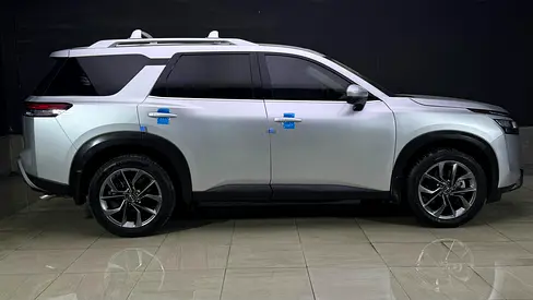 Nissan Pathfinder SL, миниатюра 7