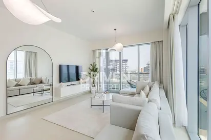 Corner Bright Unit | Canal and Downtown Views
