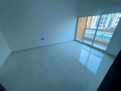 للايجار السنوي في اماره عجمان   شقه مكونه من غرفتين وصاله وعدد3 حمامات  اول ساكن المويهات 3