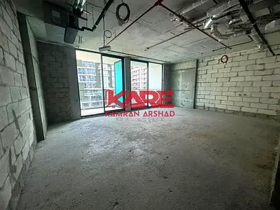 Premium Fitted Office With Pantry