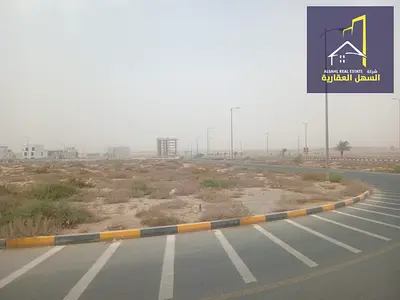 عرض محدود ومميز من شركة السهل العقارية لبيع قطعة أرض سكنية وتجارية في مدينة تلال بإمارة الشارقة، تقع في موقع ممتاز زاوية على شارعين رئيسيين، ما يمنحها