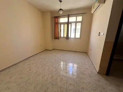 Lavish studio good building near safari mall rent in20k