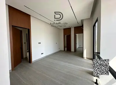 فيلا فاخرة مبنية بالكامل من الحجر مع تشطيب سوبر ديلوكس وتنفيذ عالي الجودة، تقع في منطقة الياسمين – عجمان خلف حديقة الحميدية، إحدى أكثر المناطق السكنية طلبًا وهدوءًا.  تتميز الفيلا بتصميم عملي ومساحات