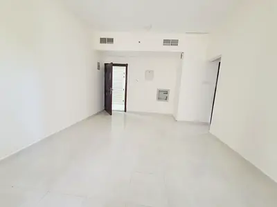 LAVISH 1BHK APARTMENT FOR FAMILY EASY EXIT