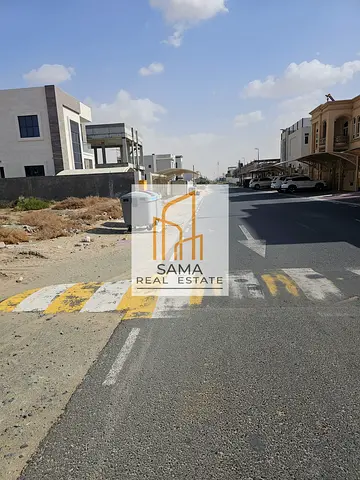 أرض سكنية في الشارقة - منطقة الحوشي قريب النوف