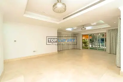 PRIVATE GARDEN VIEW | PODIUM VILLA | ACCESSIBLE AREA