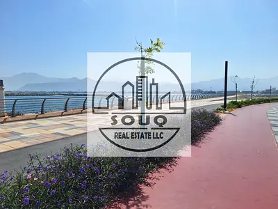A wonderful opportunity, freehold lands, without service fees