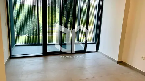 🏡 للبيع – شقة فاخرة غرفتين وصالة | أول ساكن | سمارت هوم | إطلالة على حديقة الجادة