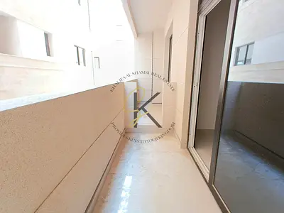 Ready to move Lavish 1BHK Full of family Building for contact Babar