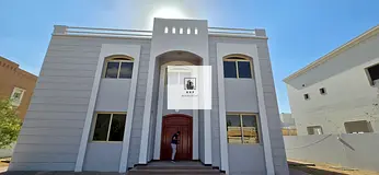 Spacious luxurious huge size 6 bedrooms villa with maid and driver rooms and huge garden