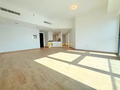 Bright 3BHK | Green View | Family Area | Metro