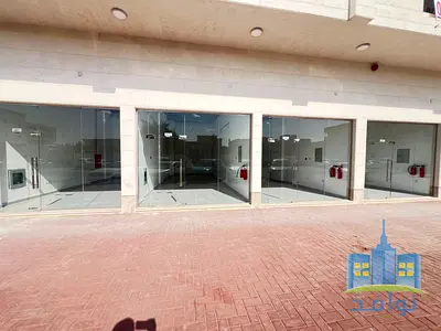 محلات تجاريه للايجار السنوي في الروضه2 بنايه اول ساكن