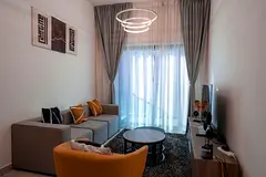 Elegant and Extremely Spacious 1 Bedroom
