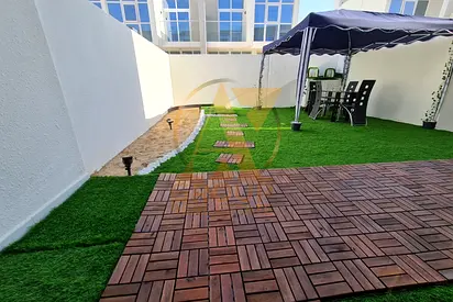 fully-upgraded | vacant On Transfer | Balcony| 3 Bedroom