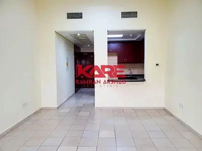 Large U type Studio Close to Metro For Sale