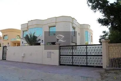 For sale a two-floors villa in Sharjah Al-Yash A very, very special location The second piece of Sh