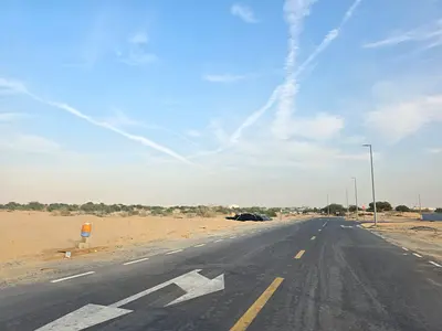 للبيع قطعه ارض زاويه بإمارة الشارقة بمنطقه الحوشي ضاحية البديع
