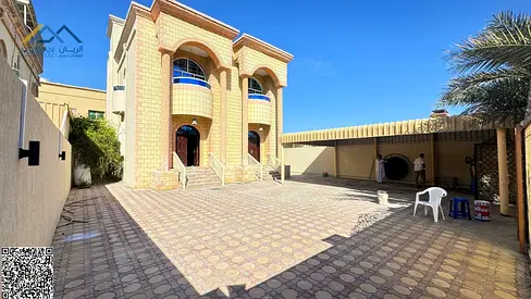 فيلا مصينه بالكامل مع مكيفات جاهزه للسكن