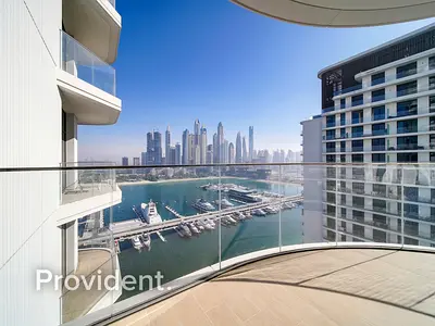 Upgraded 01 | High Floor | Marina