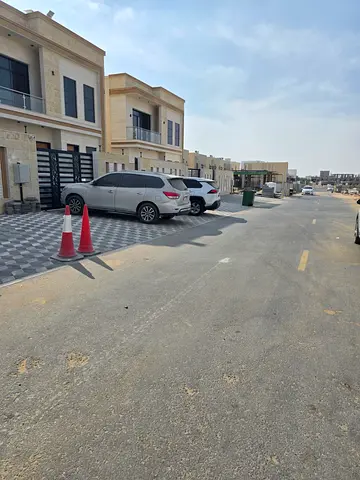 تملك ارض سكنيه في موقه مميز جدا في الحليو 2 منطقه راقيه