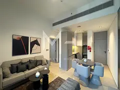 Up to 12 Cheques | High Floor | Townhouse View