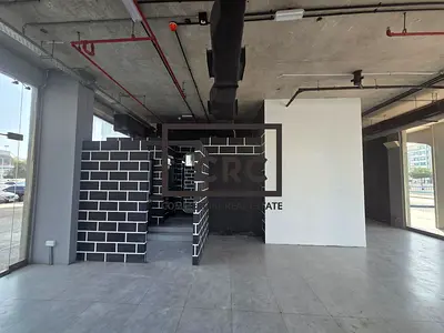 Bright Retail Unit | Prime Space| Premium Location