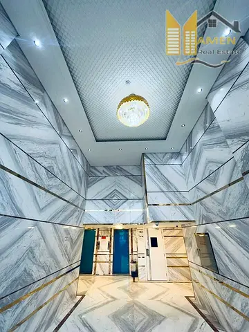 🏫 موقع ممتاز – 3 غرف مقابل المدارس وفيو شارع رئيسي