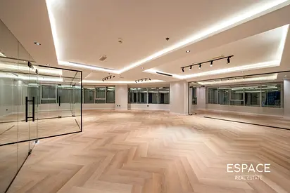 Vacant | Luxury Fit Out | Prime Location