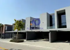 For sale, a 4-bedroom townhouse in Masar - Robinia project
