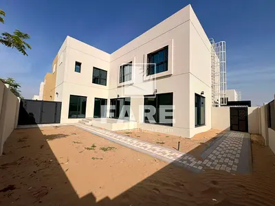 فيلا جديدة كلياً من 5 غرف نوم في مدينة الشارقة المستدامة – أسلوب حياة عصري وصديق للبيئة