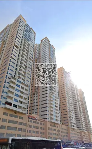 Spacious 2 Bedroom Hall | with laundry room & Free Parking