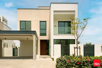 Move In Ready Corner Villa with High End Touches