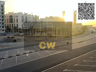 شقة واسعة مكونة من غرفتي نوم وصالة بإطلالة على الحديقة متاحة للبيع