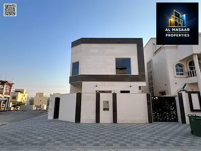 Ready-to-move-in villa for sale, close to all services - very spacious interior layouts and distinctive finishes