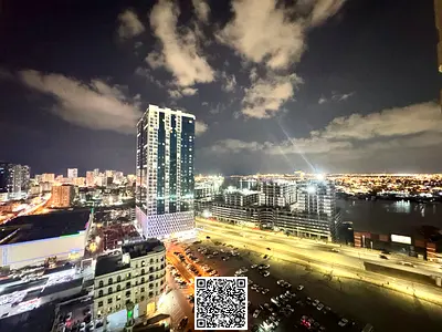 2 Bhk for sale sea view With parking In Horizon Tower