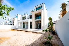 Large Plot| Terrace & Landscape Garden| Park Views