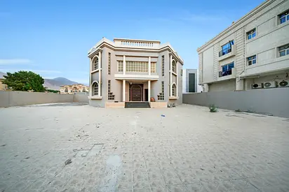 Don’t Miss Out! 4BR Villa in Julphar