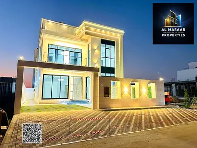 Take advantage of this opportunity! Corner villa with two floors, rooftop, and swimming pool, including electricity, water, and air conditioning. Free