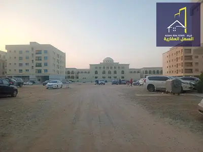 للبيع قطعة أرض في منطقة القليعة بإمارة الشارقة، حي الشرق، تقع على شارع بعرض 18 متر، وتتمتع بموقع مميز مناسب للاستثمار تبلغ مساحة الأرض 20,324 قدم مربع