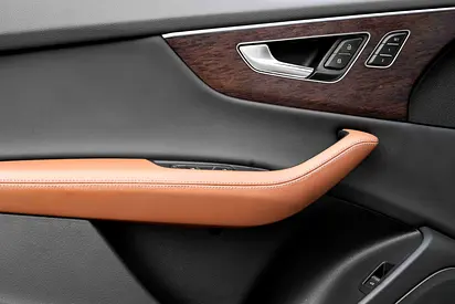 Audi Q8 55 TFSI quattro, миниатюра 13
