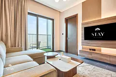 STAY BY LATINEM Luxury 1BR Plus Study Holiday Home Near Burj Khalifa