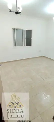 شقة غرفتين وحمامين للإيجار بعجمان | 34,000 سنويًا | 4 أو 6 شيكات | بناية على طريق رئيسي قريبة من جامعة عجمان ومستشفى خليفة