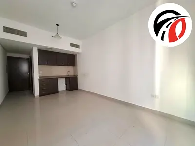 Studio Available For Rent with Full Facilities Near To Bus Stop