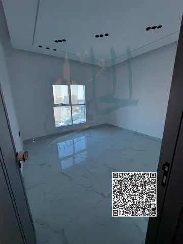 فرصة استثمارية مميزة في أبراج الخور! للبيع شقة راقية بموقع حيوي وإطلالة مفتوحة، تتميز بتصميم عملي ومساحة واسعة، مؤجرة حالياً بعائد ثابت.