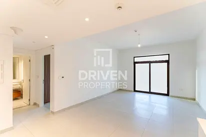 Ready to Move in | Open Kitchen | Unique Layout