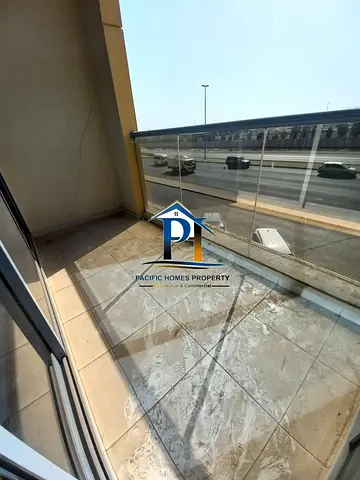@ WELL MAINTAINED @ , 2BHK , BALCONY , GYM , POOL , PARKING , ONLY FAMILY
