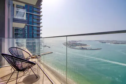 🔥Hot Offer🔥 Palm view | Spacious | Private beach | Beach Isle | All Bills Included.