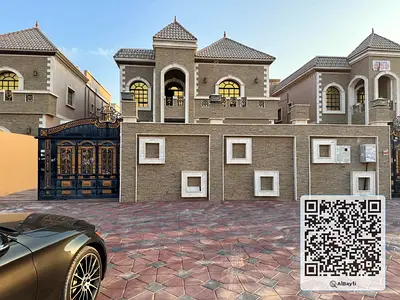 فيلا سكنية/تجارية واسعة بخمس غرف نوم | 3 مجالس، مساحة 5000 قدم مربع | موقع مميز في المويهات 2