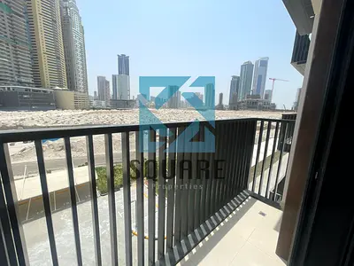studio / Balcony / Vacant / brand new