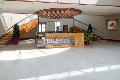 Gated Warehouse | High Ceilings | Loading Bays